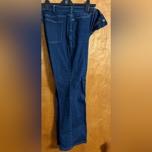 Duluth Trading Co misses bootcut jeans sized 18x31